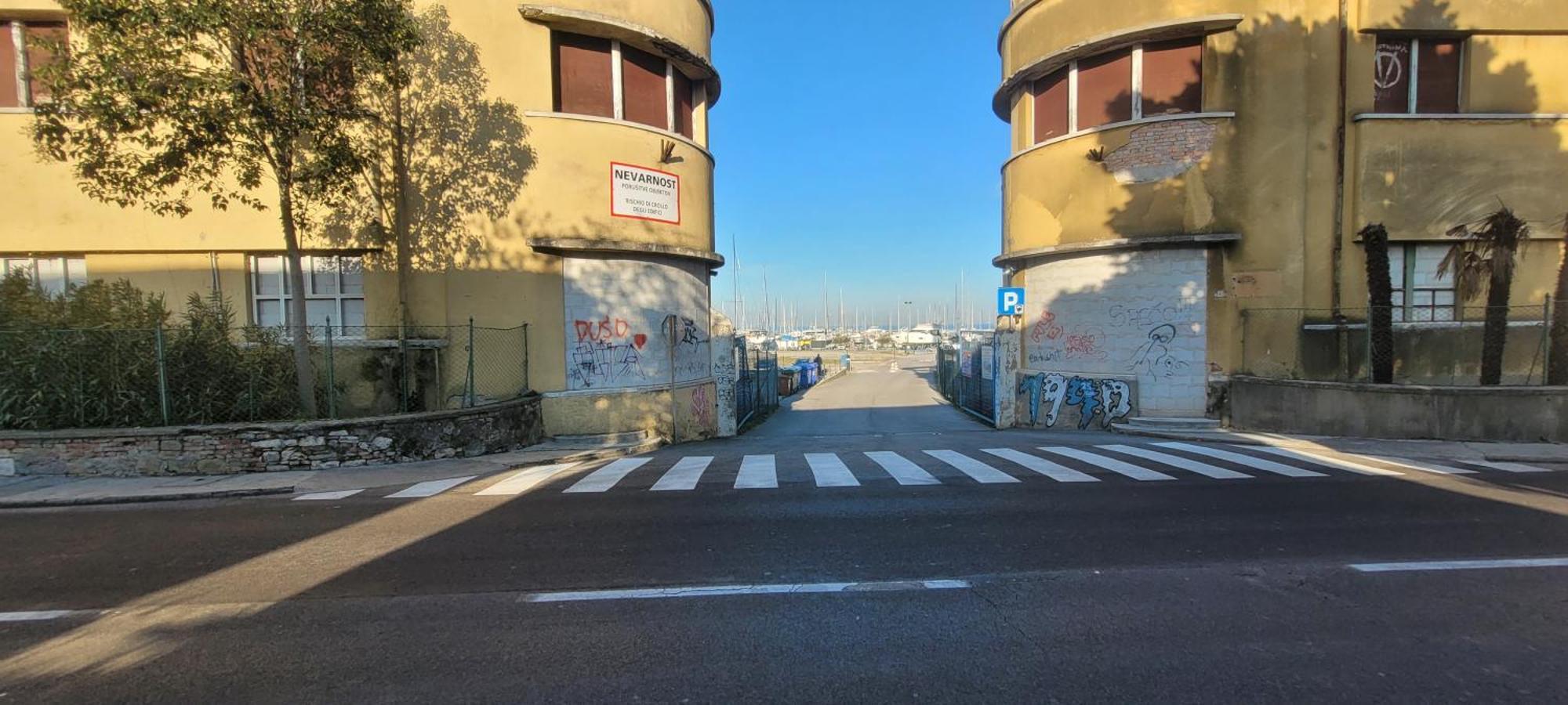 Apartmaji Soncek Izola Exterior foto