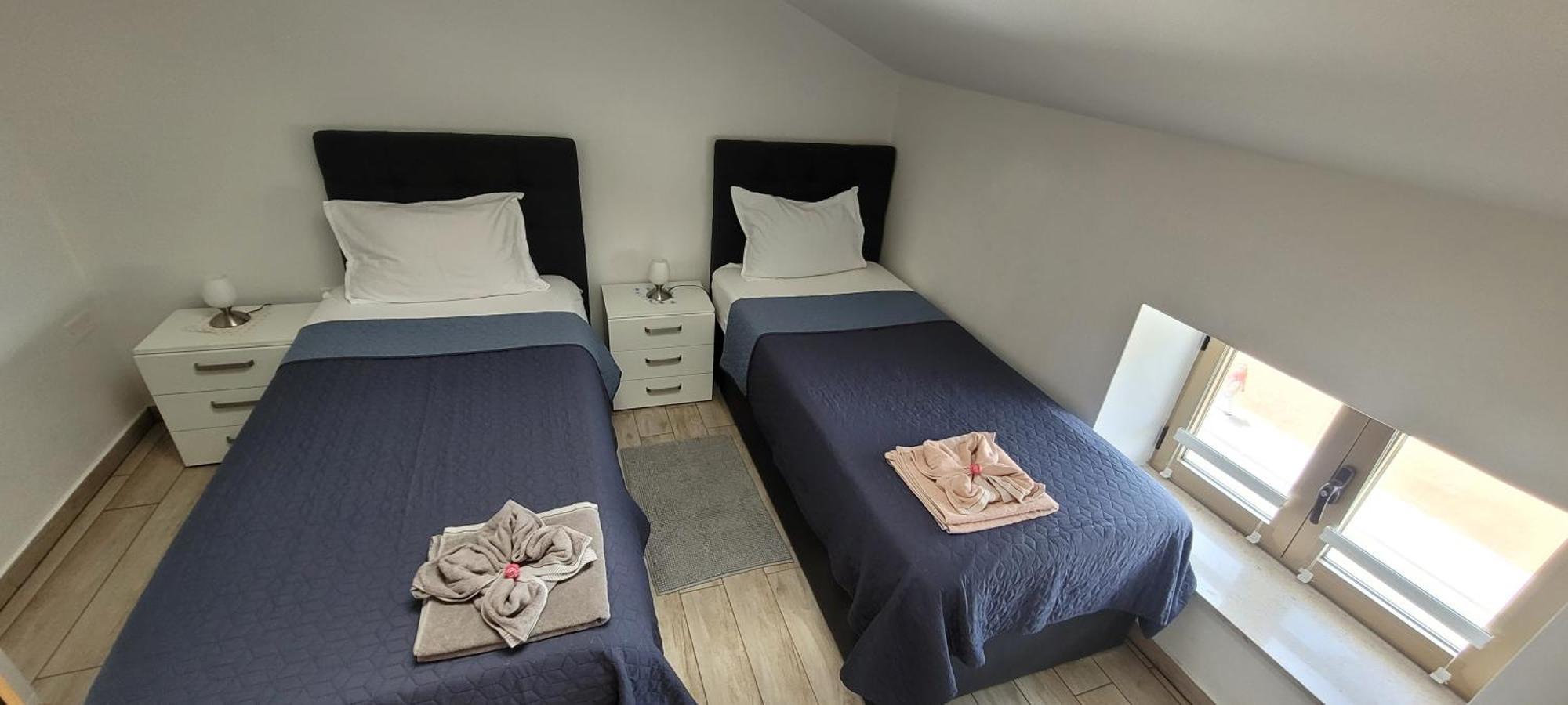 Apartmaji Soncek Izola Exterior foto
